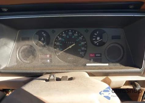 1984 Datsun 720 Standard Bed z USA, uszkodzony, nr VIN 1N6ND01S6EC338483